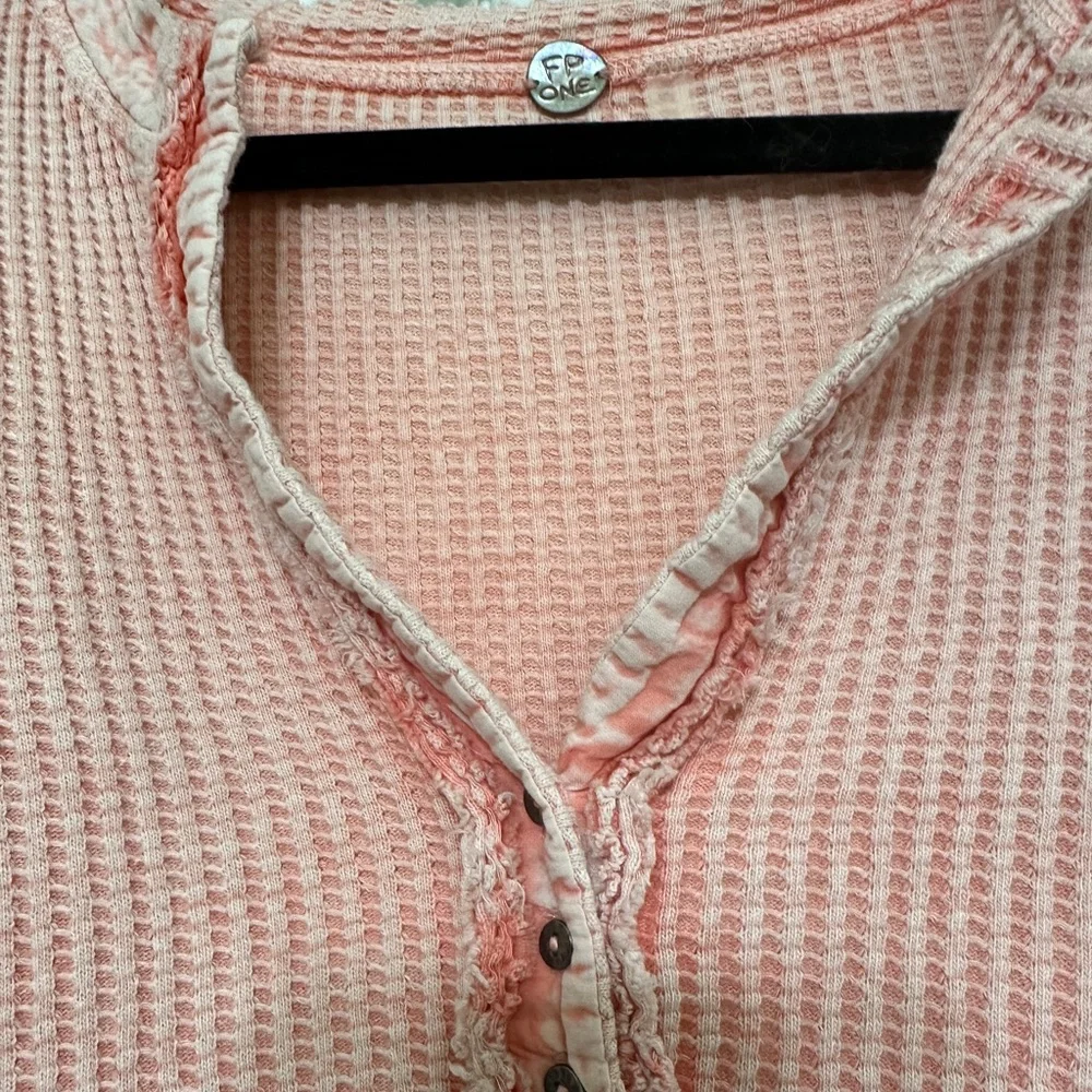 Free People One Colt Thermal Waffle Knit Pink Long Sleeve Top - Size Small - Picture 6 of 8